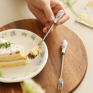 蓝莲花创意茉茉兔餐具不锈钢陶瓷柄家用沙拉水果叉甜品勺蛋糕叉勺